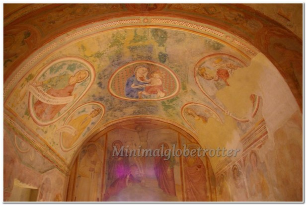 imgpaffreschi-chiesa-inferiore