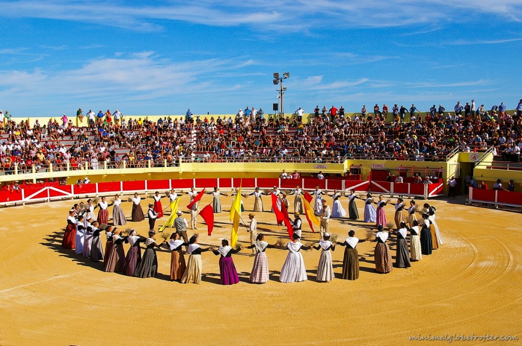 Arena di Saintes Maries de la Mer coreografia in costume
